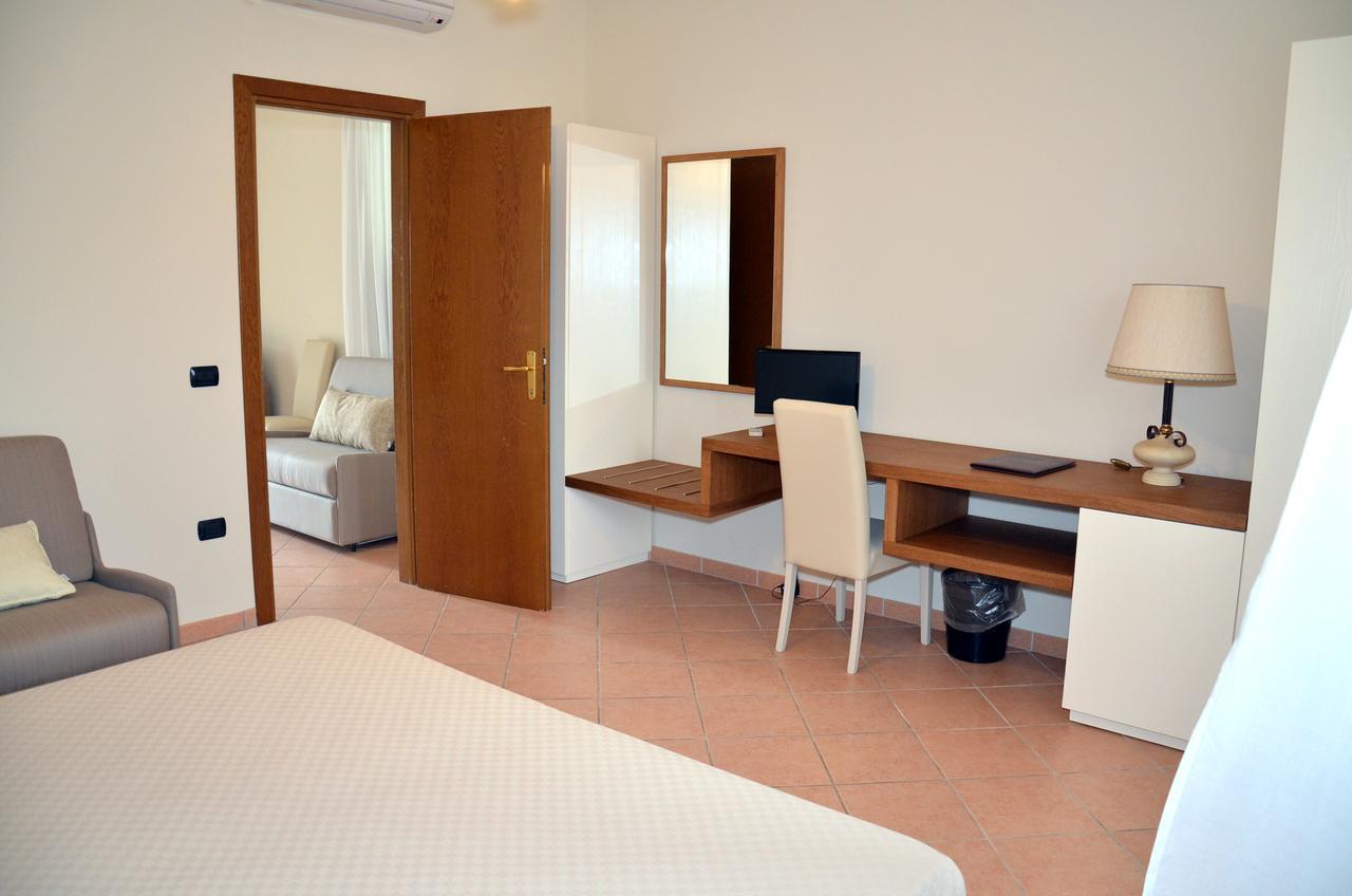 Tenuta Caradonna Lequile Bagian luar foto